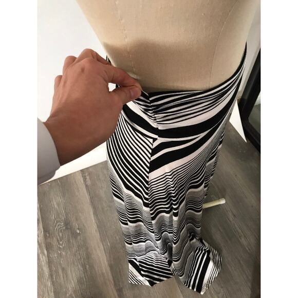 MonaB Black & White Striped Women's Maxi Skirt Small - Picture 4 of 6